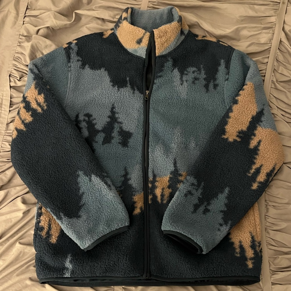 Old Navy Men’s Sherpa Jacket